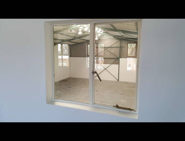 330M² WAREHOUSE TO LET IN KILLARNEY GARDENS
